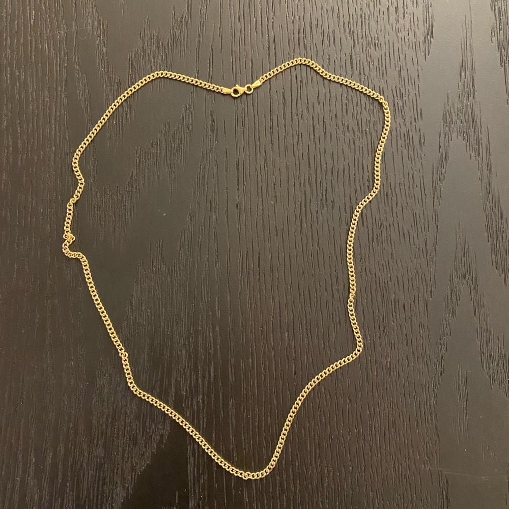 Gold chain necklace